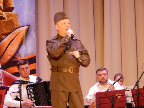 В городе Барыше состоялся концерт Государственного ансамбля песни и танца "Волга"